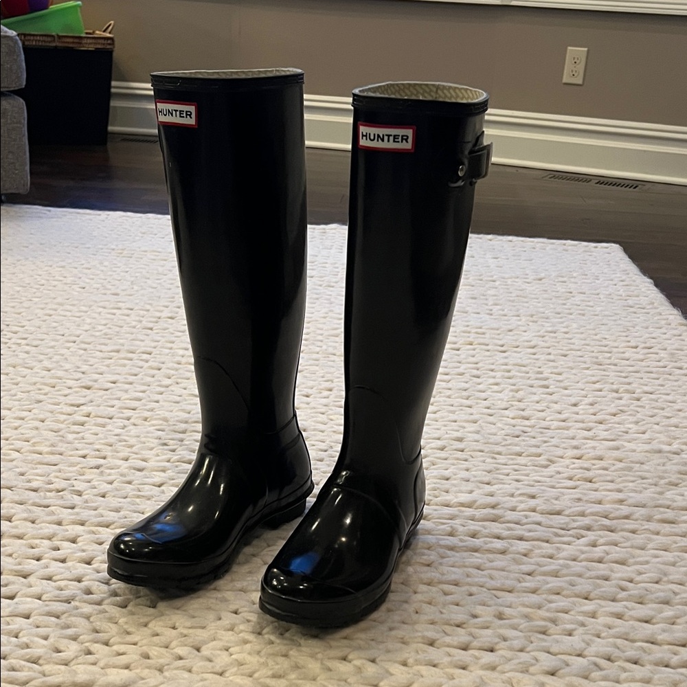 Women’s Hunter Glossy Black Tall Rain Boots, Size 8